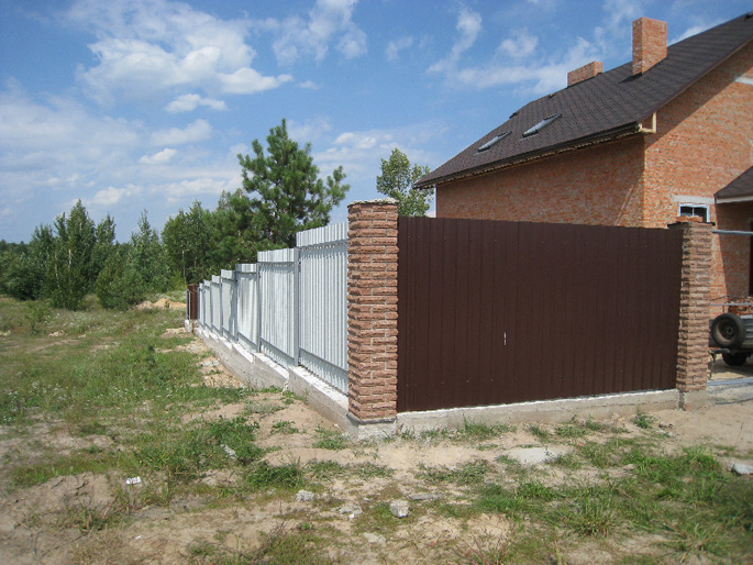 Забор на неровной местности Киев Киевская область